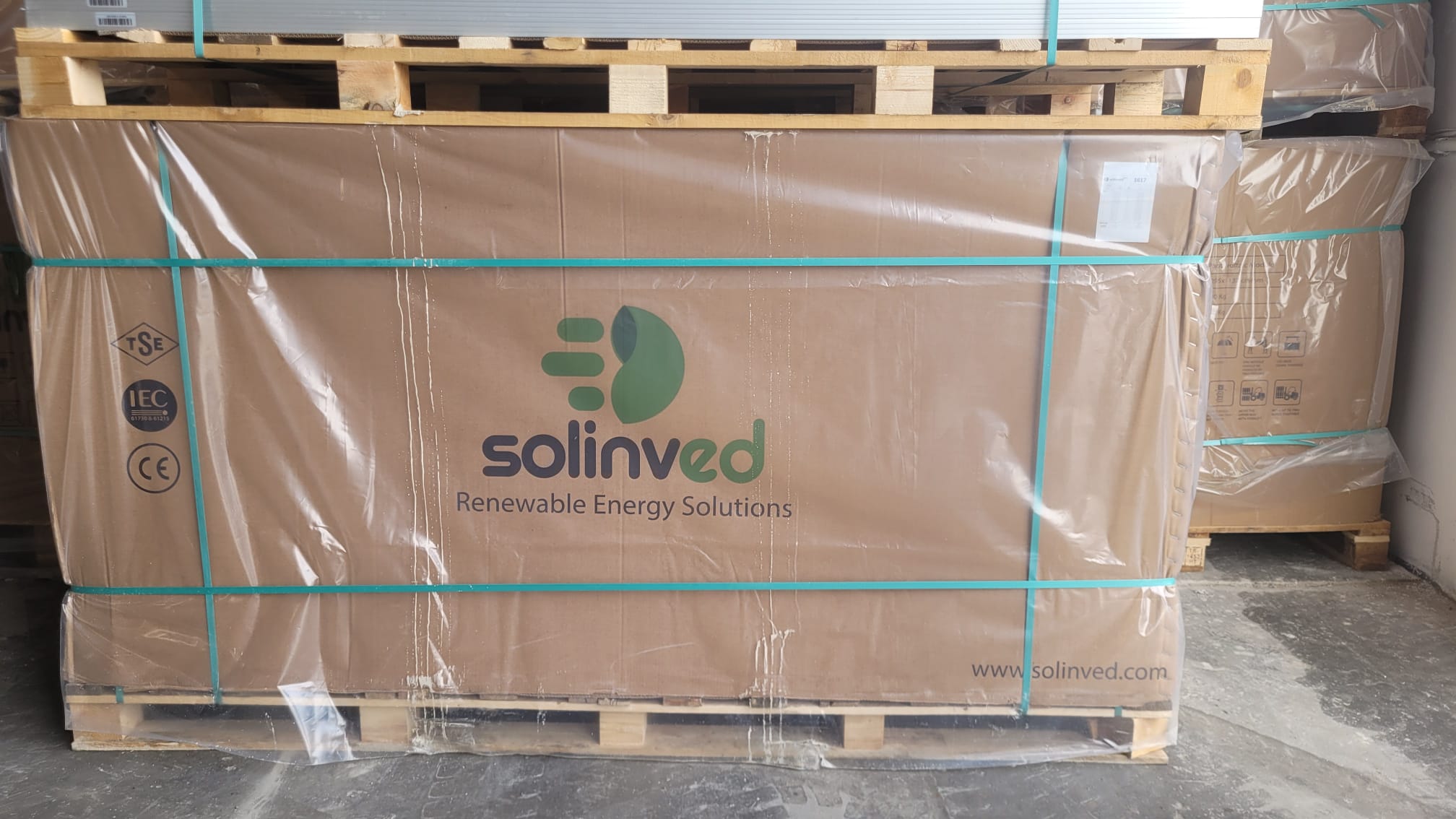 Solinved 610w Bifacial ( Çift Yönlü) A Class Güneş Paneli Topcon.