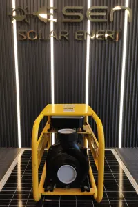 110 Volt - 400 Volt Arası Çalışabilen 2200 Watt Maks. 28 Metre 75 Ton Serisi Sürücülü Şamandıralı Üçlük Çıkışlı Salyangoz Su Pompası 1