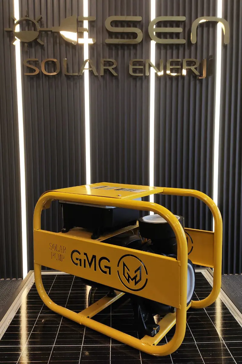 110 Volt - 400 Volt Arası Çalışabilen 2500 Watt Maks. 25 Metre 90 Ton Serisi Sürücülü Şamandıralı Dörtlük Çıkış Salyangoz Solar Pompa-detail