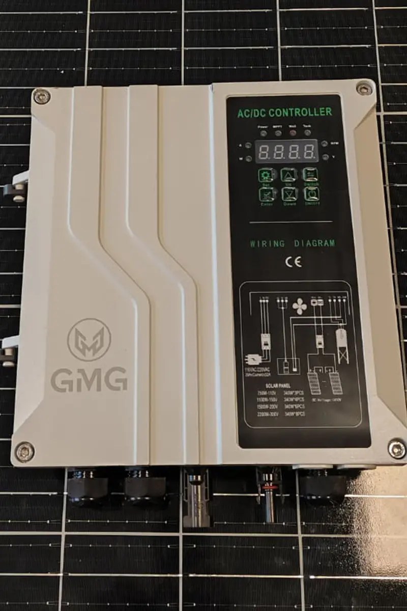 300 Volt 2200 Watt Maks 110 Metre 13 Ton Serisi 4 Inç Fanlı Sürücülü Ve Şebeke Destekli Su Bittiğinde Durma Özelliğine Sahip Şamandıralı Şebeke Destekli Dc Dalgıç Pompa-detail