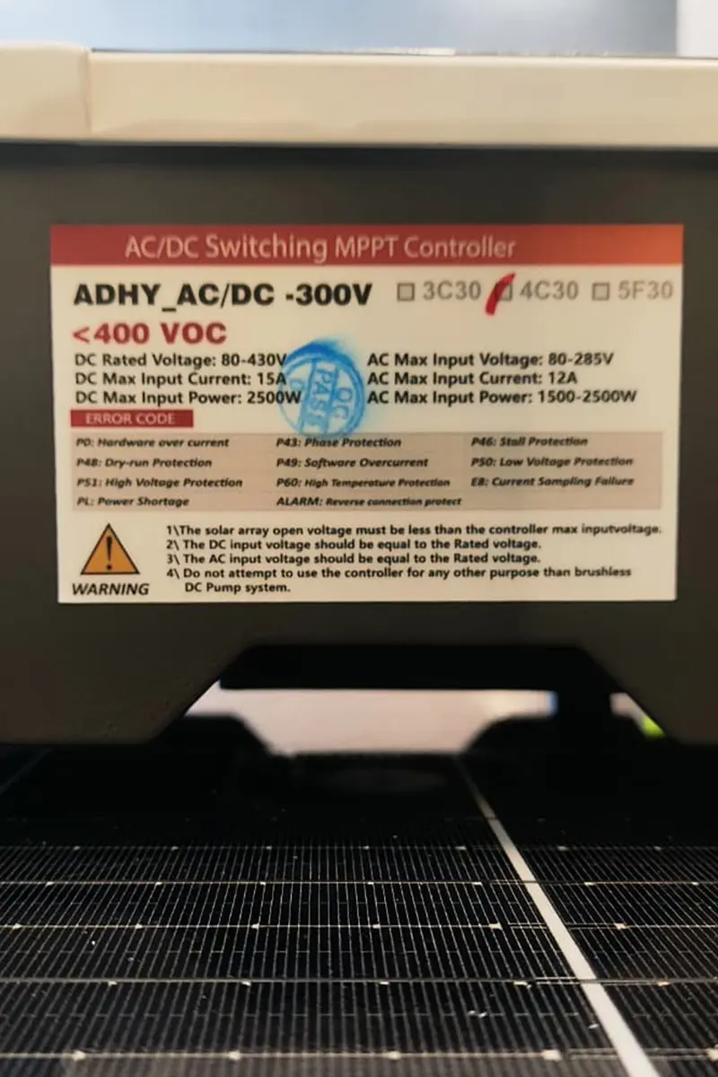 380 Volt 2500 Watt Maks 148 Metre 9 Ton Serisi 4 Inch Fanlı Sürücülü Ve Şebeke Destekli Su Bittiğinde Durma Özelliğine Sahip Şamandıralı Dc Dalgıç Pompa-detail