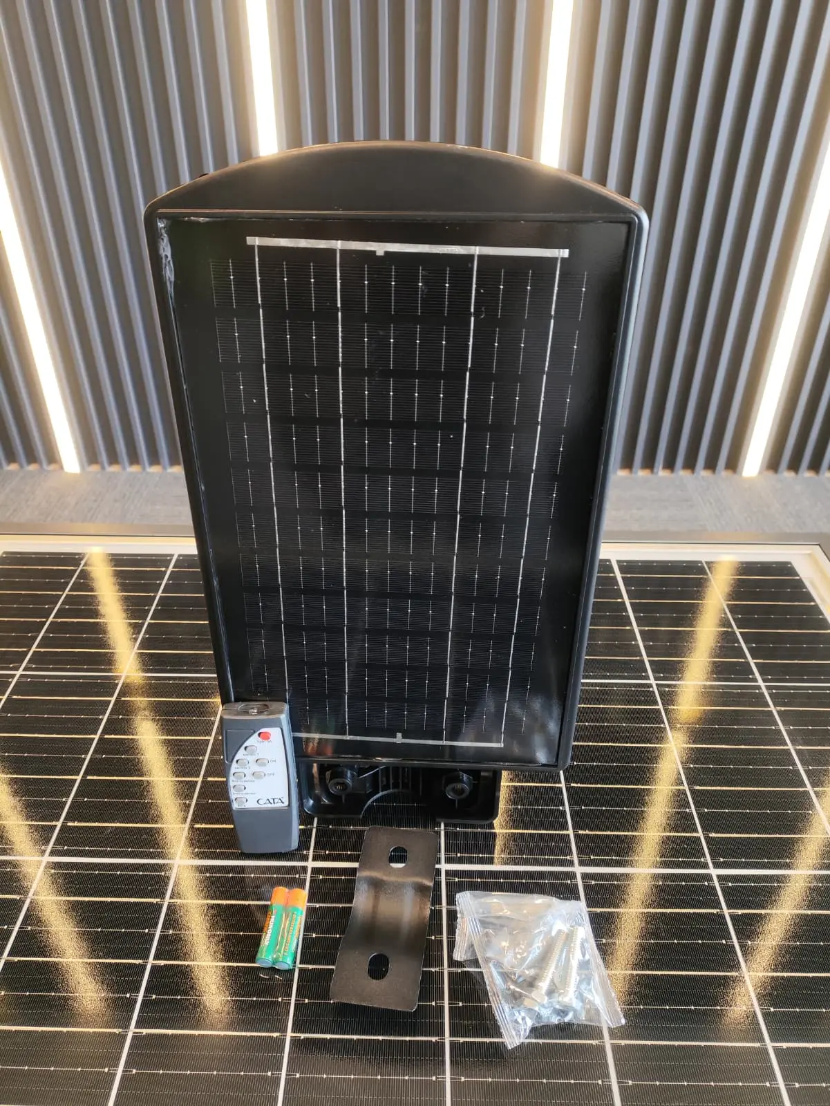 Süpernova 60 Watt Solar Sokak Armatürü-detail